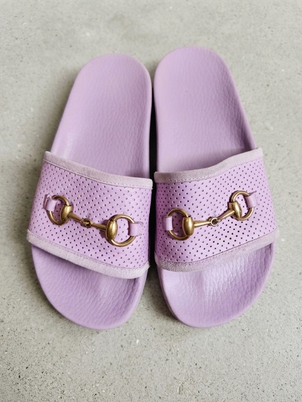 Gucci Women's Pursuit Pink slides G 37 AUTHENTIC 498265